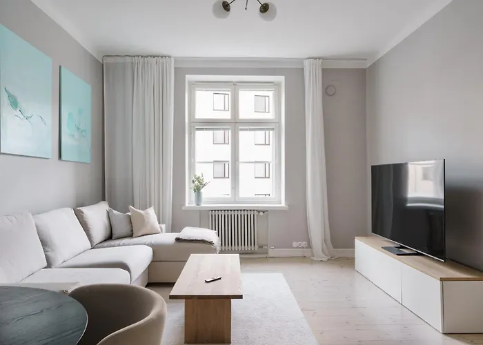 Daire Beautiful And Minimalist Next To Metro Helsinki