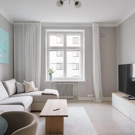 Apartment Beautiful And Minimalist Next To Metro Helsinki